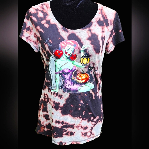 Sexy Zombie tie dyed by me tee - Picture 11 of 13